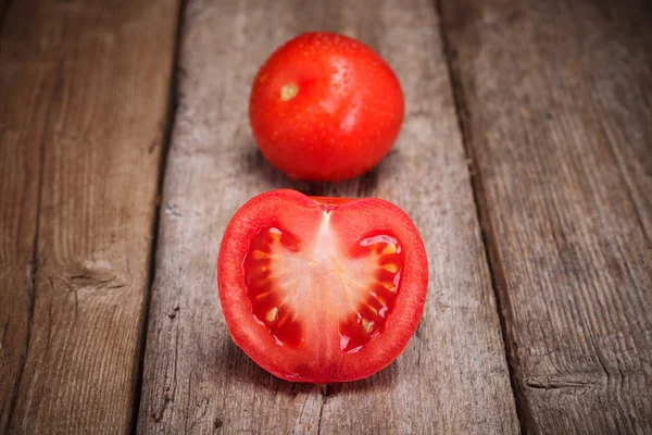 Biologische tomaten — Stockfoto