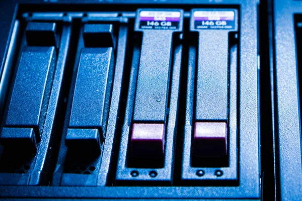 Rij Harde Schijven Die Dienen Als Data Opslag Serverruimte — Stockfoto