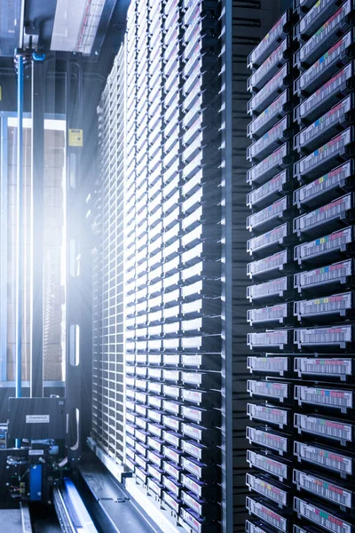 Nastri Cloud Dati All Interno Dei Rack Del Data Center — Foto Stock