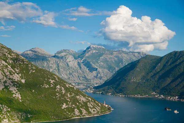 Panorama da baía de Boka Kotorska da montanha acima — Fotografia de Stock