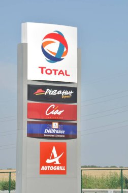 Pizza Hut, Ciao, Delifrance ve AutoGrill restoranları var.