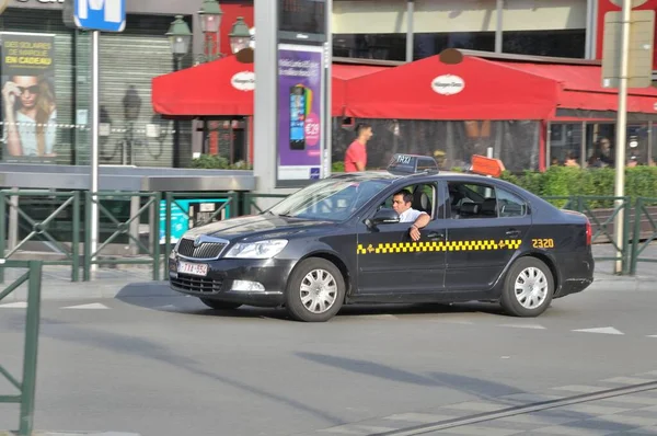 Брюссель Бельгия Июля 2014 Года Такси Брюсселе — стоковое фото