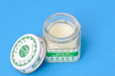 PLERIN, FRANCEMAY082015-kaplan merhemi 