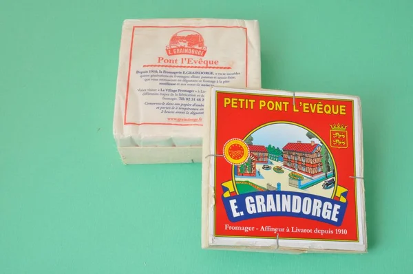 Pont Eveque Γαλλικό Τυρί — Φωτογραφία Αρχείου