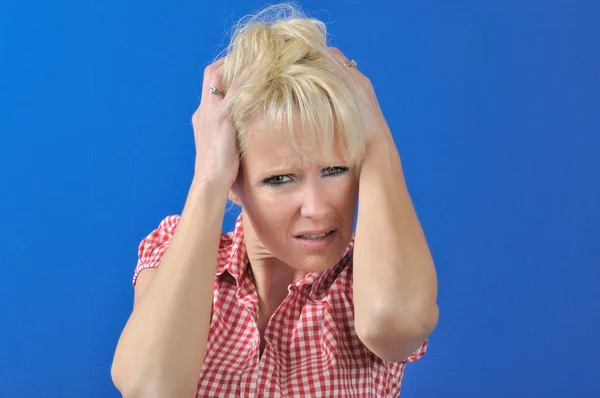 Retrato de una mujer con un problema — Foto de Stock