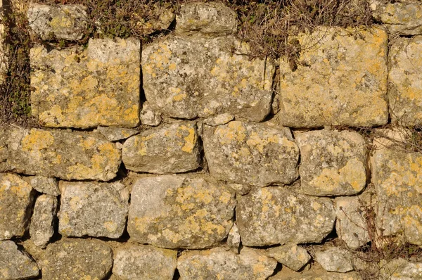 Твердая стена из камня — стоковое фото