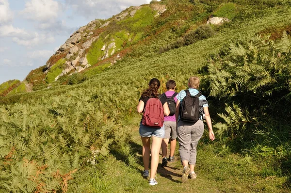 Yürüyüşçüler Gr223 üzerinde