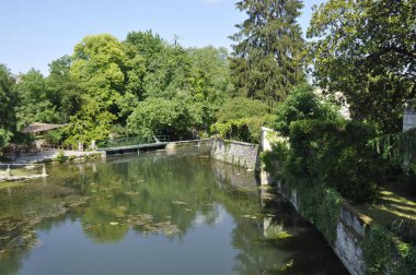 Jonzac 'taki Seugne.