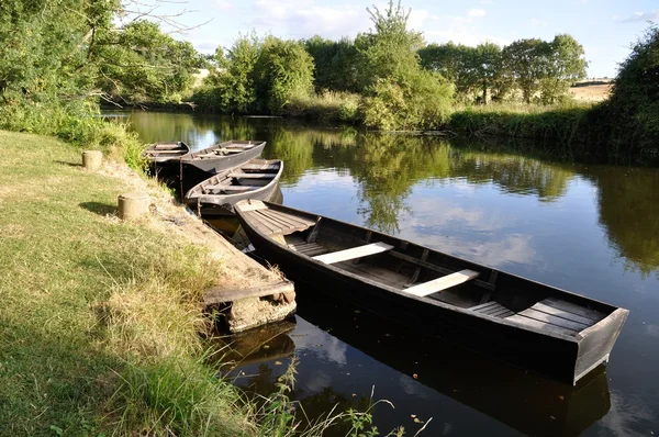 Boat on a river — Stock Photo, Image