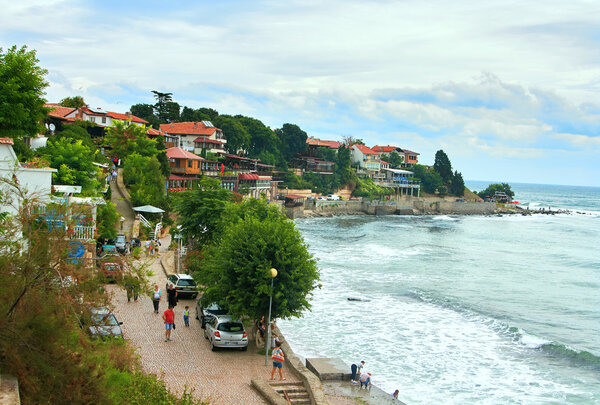 Пляж на Черном море в Старом Несебре, Болгария
