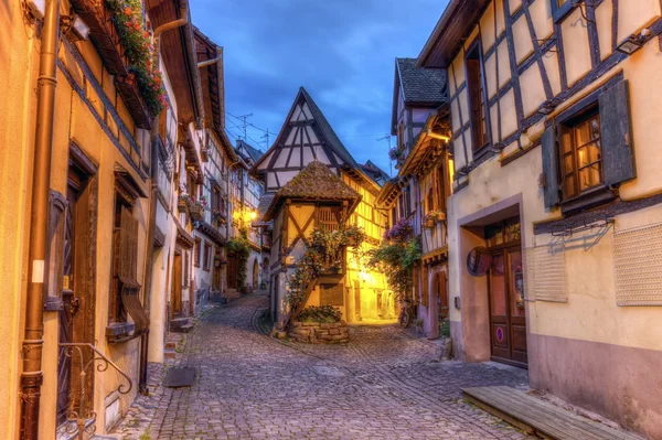 Rempart-sud straat in Eguisheim, Elzas, Frankrijk — Stockfoto
