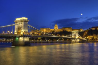 Zincir Köprüsü, Kraliyet Sarayı ve Danube Nehri, Budapeşte, Macaristan, HDR
