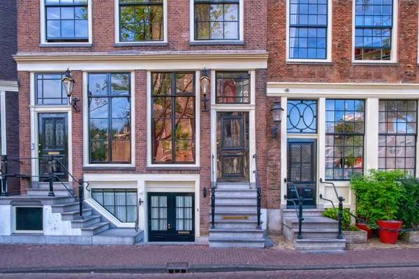 Typical buildings facade in Amsterdam, Netherlands — Stock Photo, Image