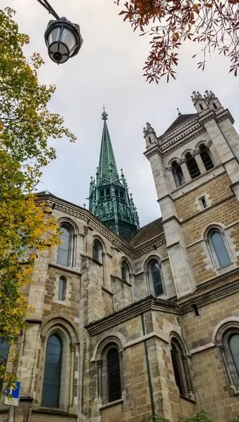 Katedrála Saint-Pierre v Ženevě, Švýcarsko, HDR — Stock fotografie