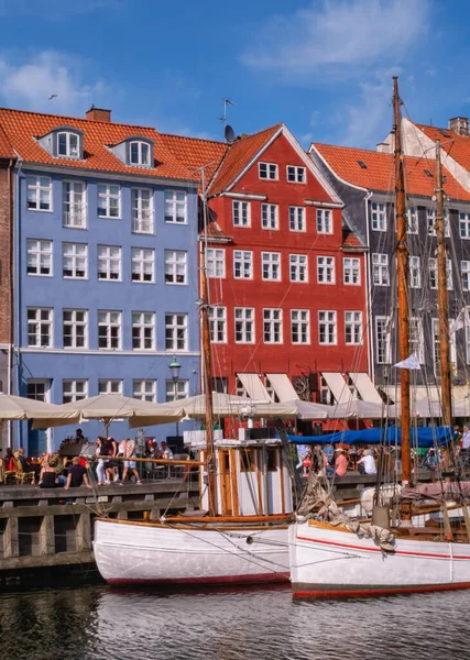 丹麦哥本哈根Nyhavn多彩的建筑 — 图库照片