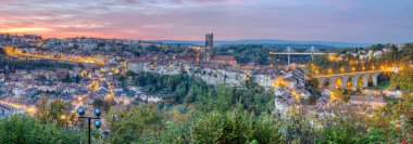 Katedral, Poya ve Zaehringen Köprüsü, Fribourg, İsviçre, HDR