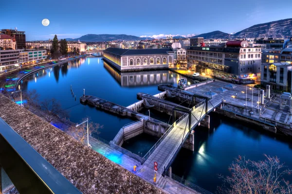 BFM, torre cattedrale e fiume Rodano, Ginevra, Svizzera, HDR — Foto Stock