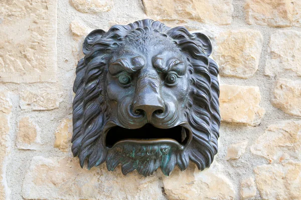 Traditional Lion Mailpost Spain Jogdíjmentes Stock Fotók