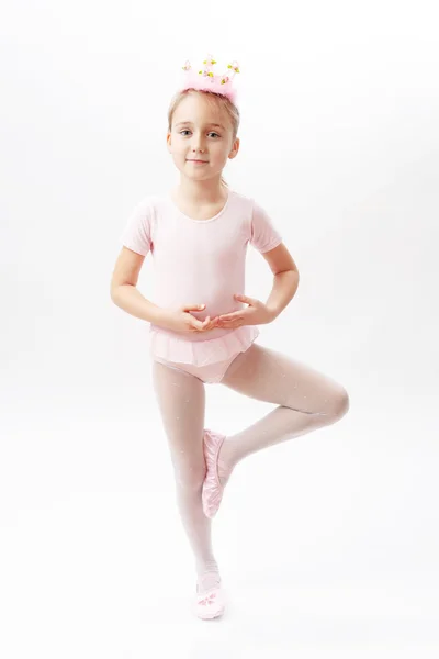 Porträtt av flicka ballerina — Stockfoto