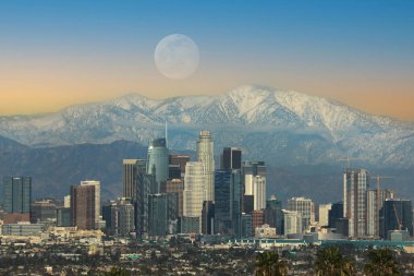 Los Angeles, CA 30 Ocak 2021 Los Angeles Şehir Merkezi 'nin Ay Doğumu Görüntüsü