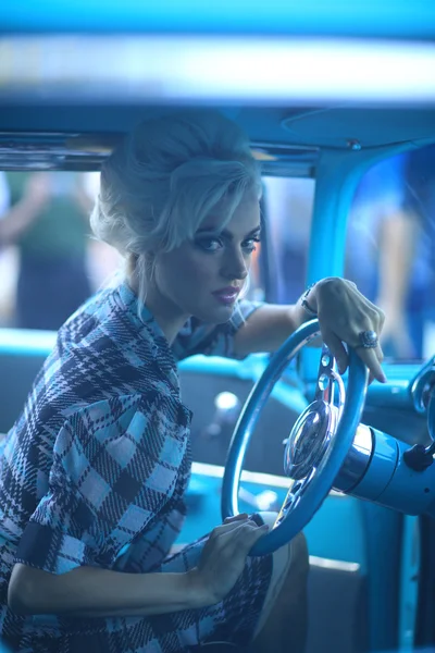 Lovely Woman Posing and and Around a Vintage Car — Stock Photo, Image