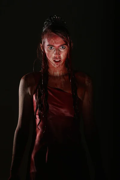 Psychotické krvácející ženu v hororu motivem obrazu — Stock fotografie