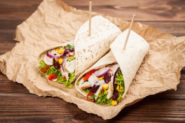 Tortilla maddeler karışımı ile