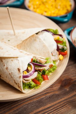 Tortilla maddeler karışımı ile