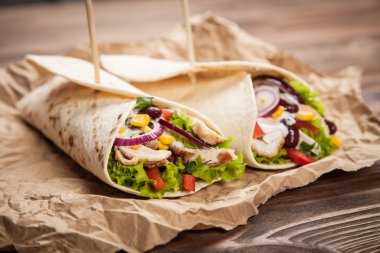 Tortilla maddeler karışımı ile