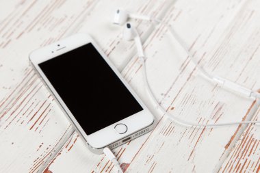 Apple iPhone SE