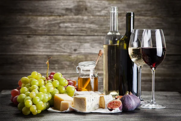 Vino, Uva e Formaggi — Foto Stock