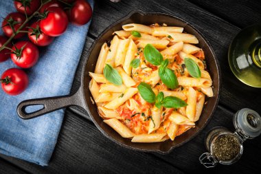 Geleneksel penne makarna