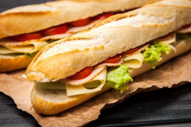 Panini ızgara sandviç