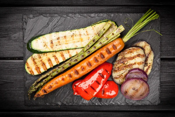 Assortiment van gegrilde groenten — Stockfoto