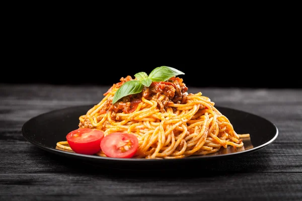 Spaghettis traditionnels bolognais — Photo