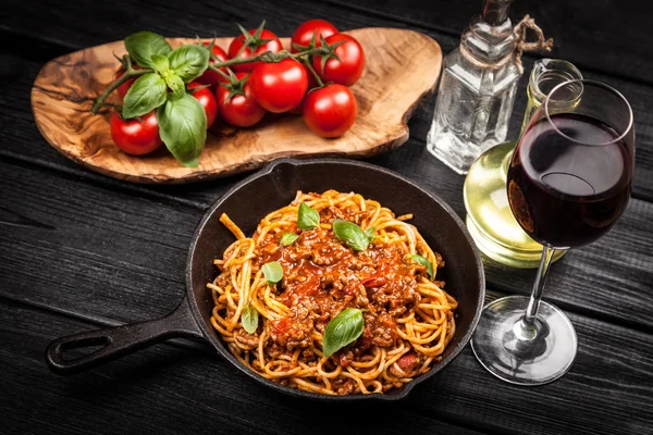 Tradycyjne spaghetti bolognese — Zdjęcie stockowe