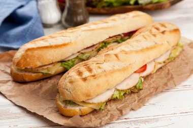 Panini ızgara sandviç