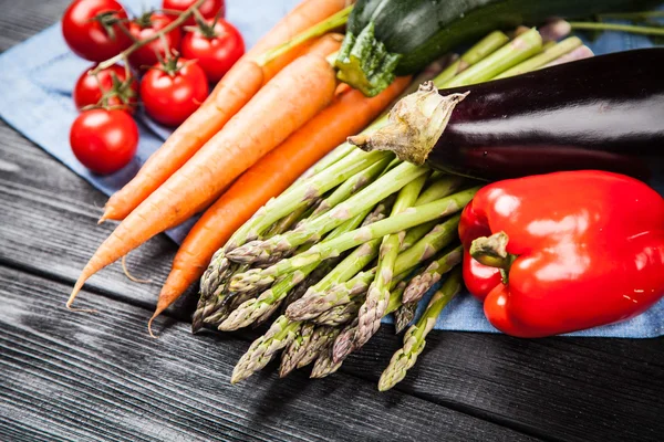 Auswahl an gegrilltem Gemüse — Stockfoto