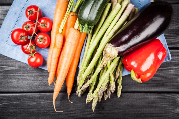Auswahl an gegrilltem Gemüse — Stockfoto