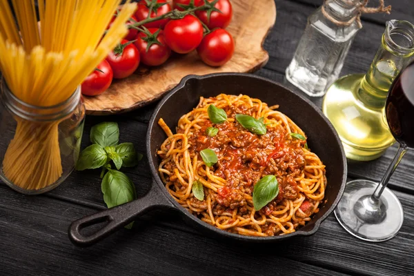 Spaghetti tradizionali bolognesi — Foto Stock