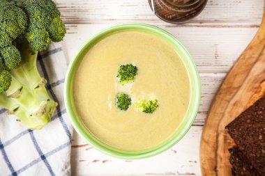 Brokoli çorbası