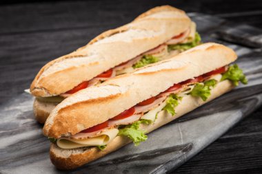 Panini ızgara sandviç