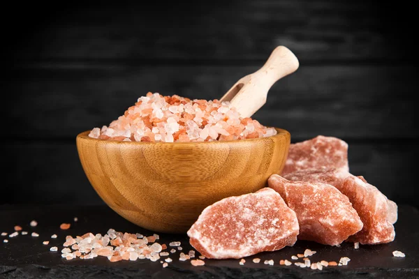 Salt in a bamboo bowl — Stock Photo, Image