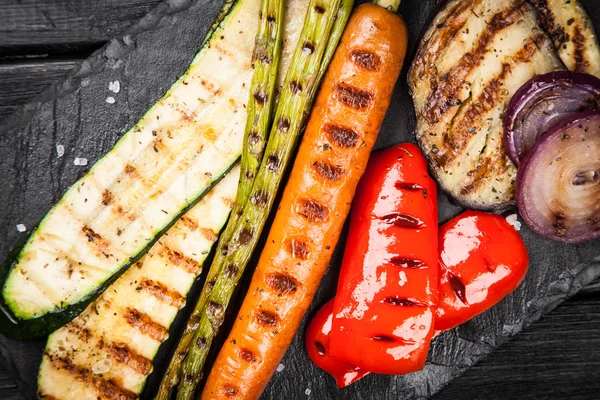 Surtido de verduras a la parrilla —  Fotos de Stock