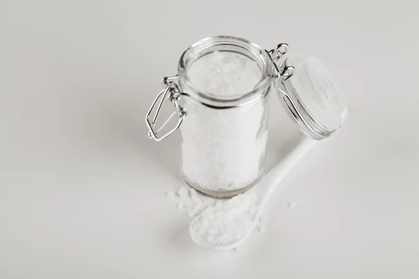 Salt i glasbeholder - Stock-foto