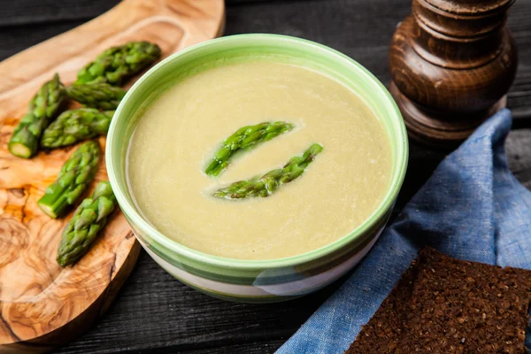 Zuppa di crema di asparagi — Foto Stock