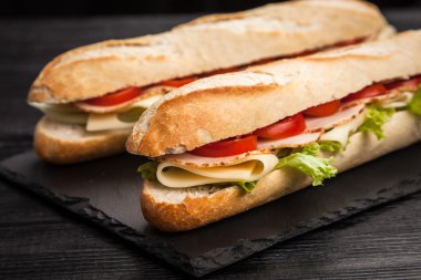 Panini ızgara sandviç