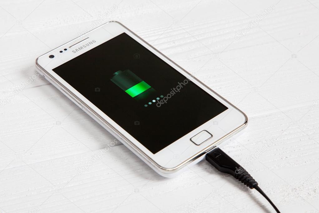 WROCLAW, POLAND - AUGUST 26, 2014: Photo of a Samsung Galaxy S2 Android smartphone