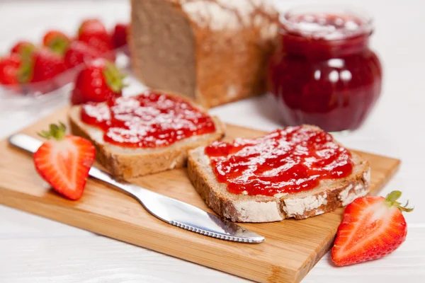 Heerlijke aardbeien jam — Stockfoto