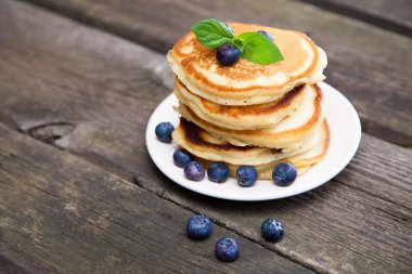 yaban mersini ve nane ile lezzetli gözleme